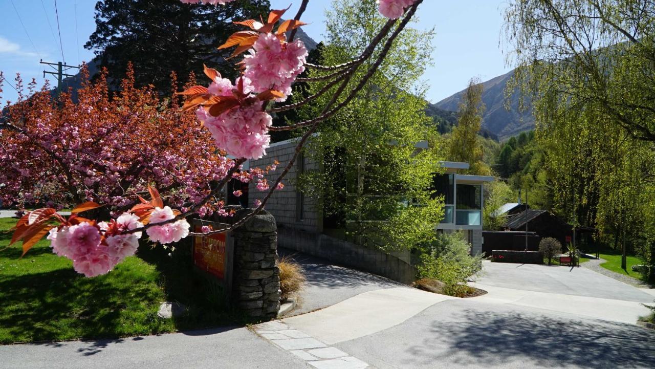 The Arrow Hotel Эрроутаун Экстерьер фото