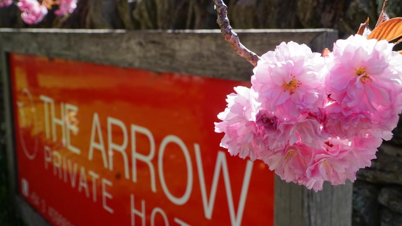 The Arrow Hotel Эрроутаун Экстерьер фото